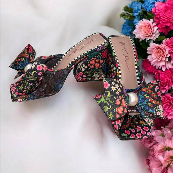 Betsey Johnson NWOT Floral Bow Platform Mule Heels Size 7.5 Statement Shoes - Picture 4 of 8